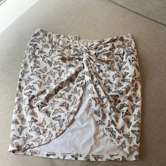 VDM SKIRT COVER UP - Picture 2 of 3